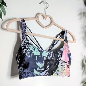 Onzie Multi Color Tiger Print Sports Bra EUC